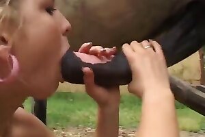 stunningly,women zoophiles