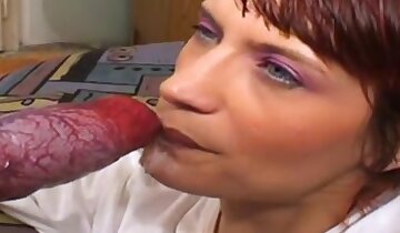 ζώο πηδάει γυναίκα,παθιασμένο σεξ