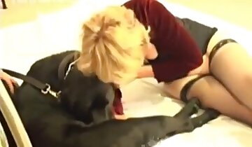 salopes blondes sexy,bestialité extrême