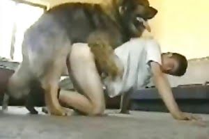 guy-fucks-dog homemade zoo